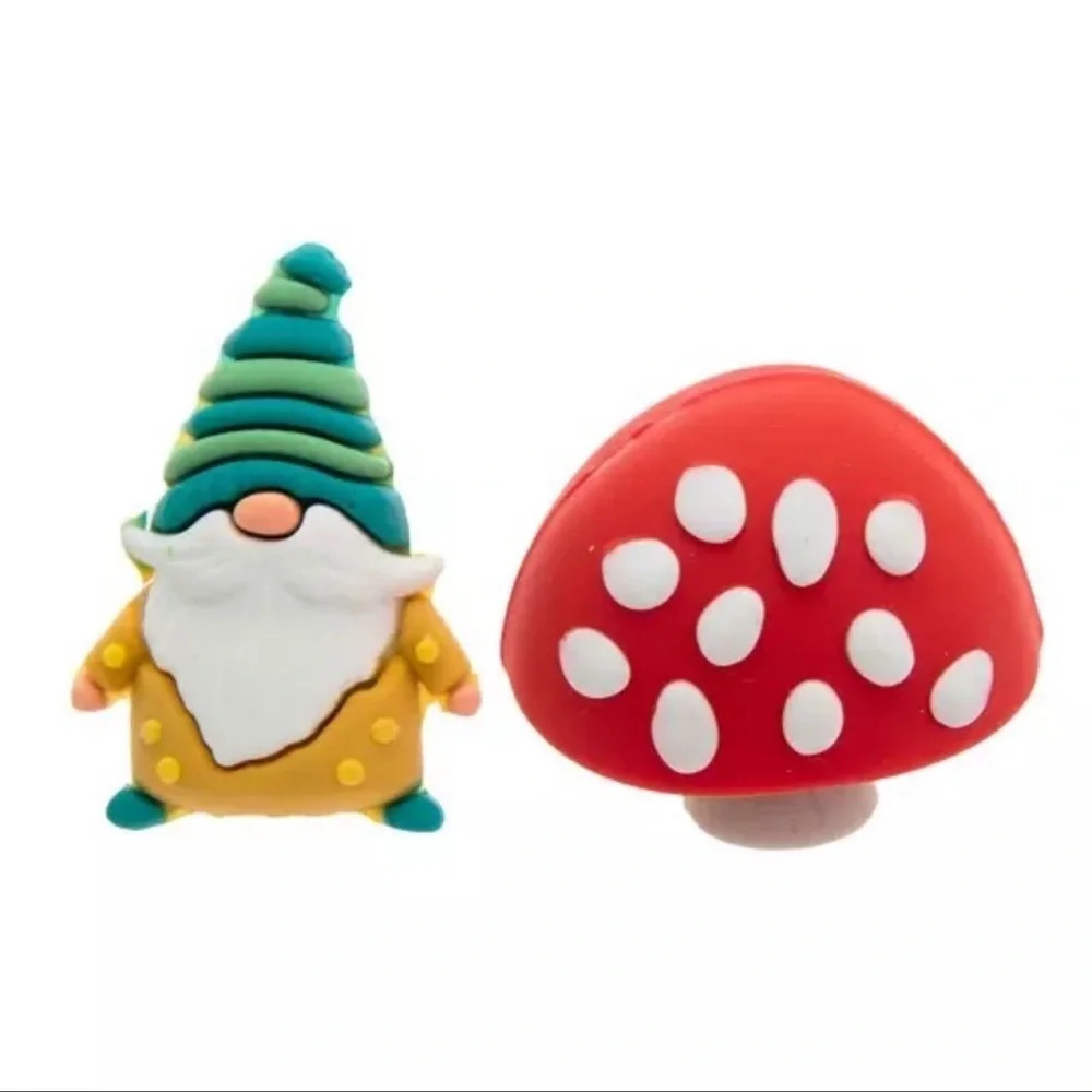Mushroom & Gnome Point Protectors, NWT, For Bundles Only